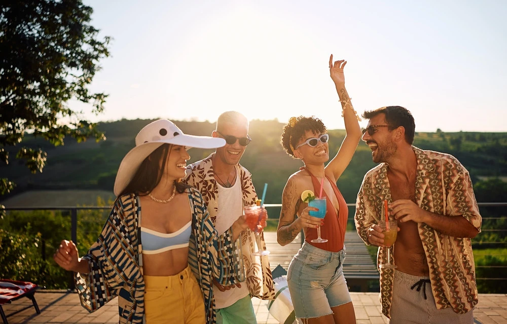 Foto 1 Conoce cómo contratar acompañantes para fiestas inolvidables