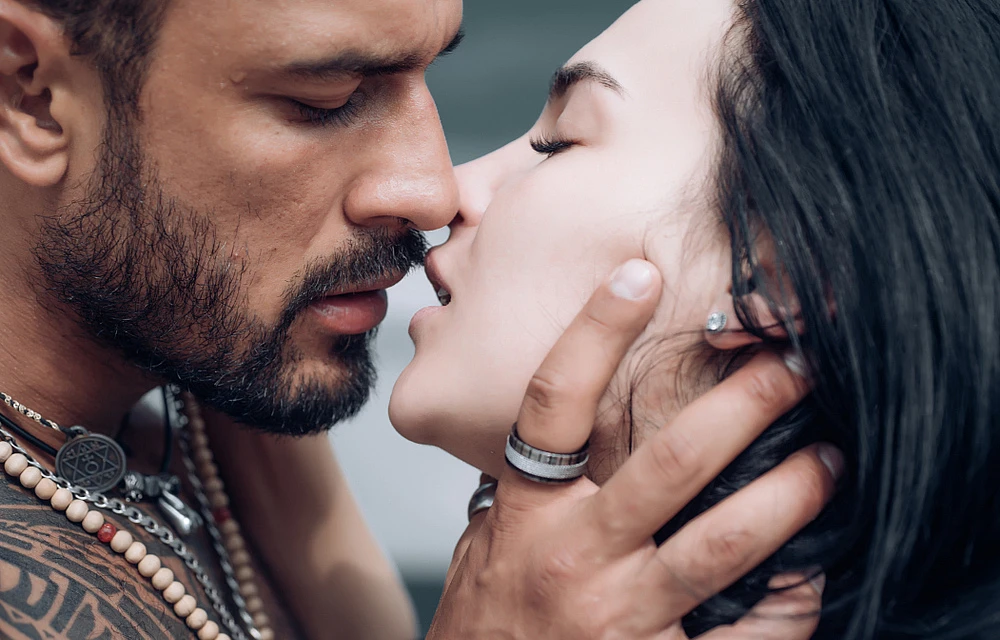 Foto 2 Comunicación respetuosa – Cómo hablar con una escort