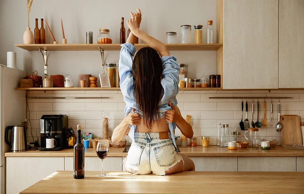 Foto 1 Sexo en la cocina – Una experiencia única para clientes de escorts
