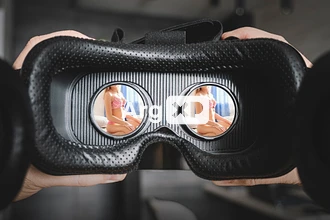 Conoce cómo disfrutar del cibersexo de forma segura y placentera