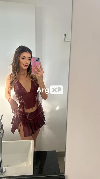 Foto de Scarlet Br