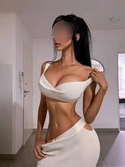 Julieta R Diamond Red