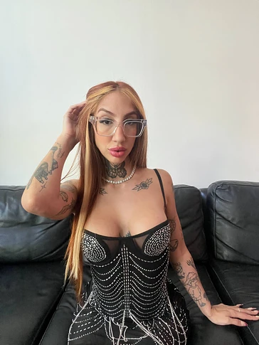 Barbi Kush Diamond Red