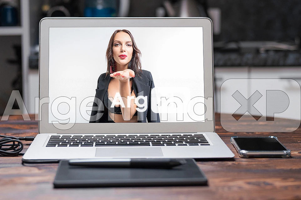 Trabajo sexual digital – Diversifica tus servicios como escort