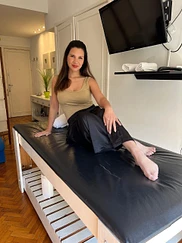 April Luxe