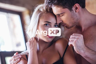 Sexo en la sala – Posiciones sexuales para disfrutar en la sala