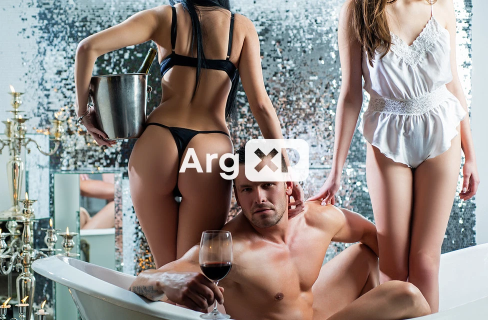 Cómo organizar un trío con escorts para una experiencia increible