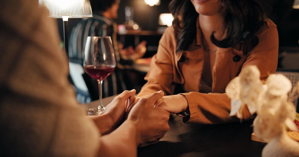 Foto 2 Acompañantes para cenas románticas: Consejos para una cita inolvidable