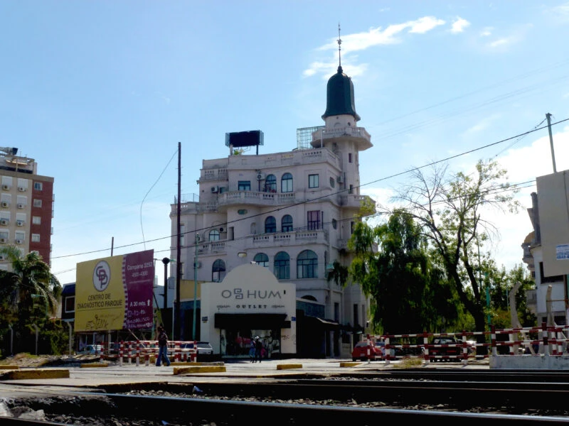 Foto 2 Palacio de los bichos: historia de un amor, una tragedia y una fiesta fantasmal