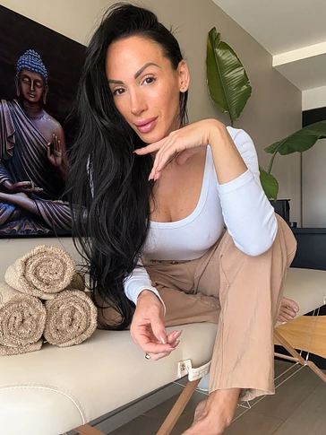 Bianca A Masajista