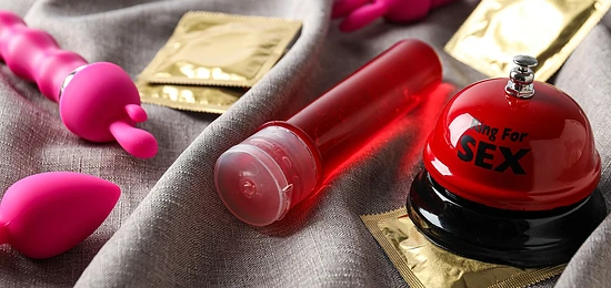 Choose perfect sex toys for couples to use with escorts