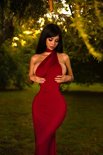 Julieta R Diamond Red