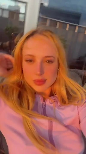 Video de Enny Bela