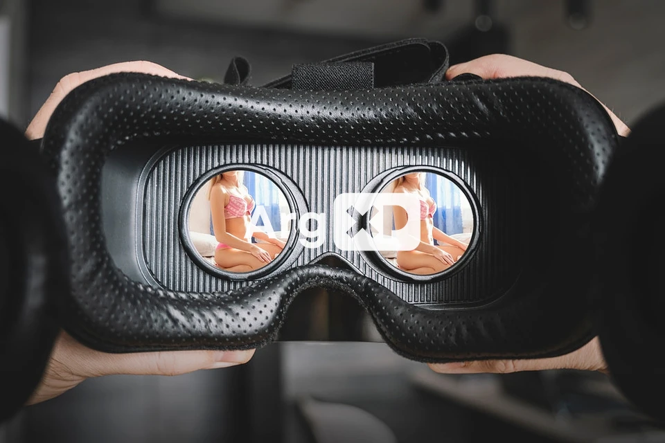 Conoce cómo disfrutar del cibersexo de forma segura y placentera