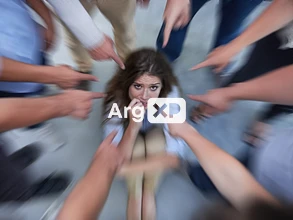 Presión social – Estrategias para abordarla siendo escort